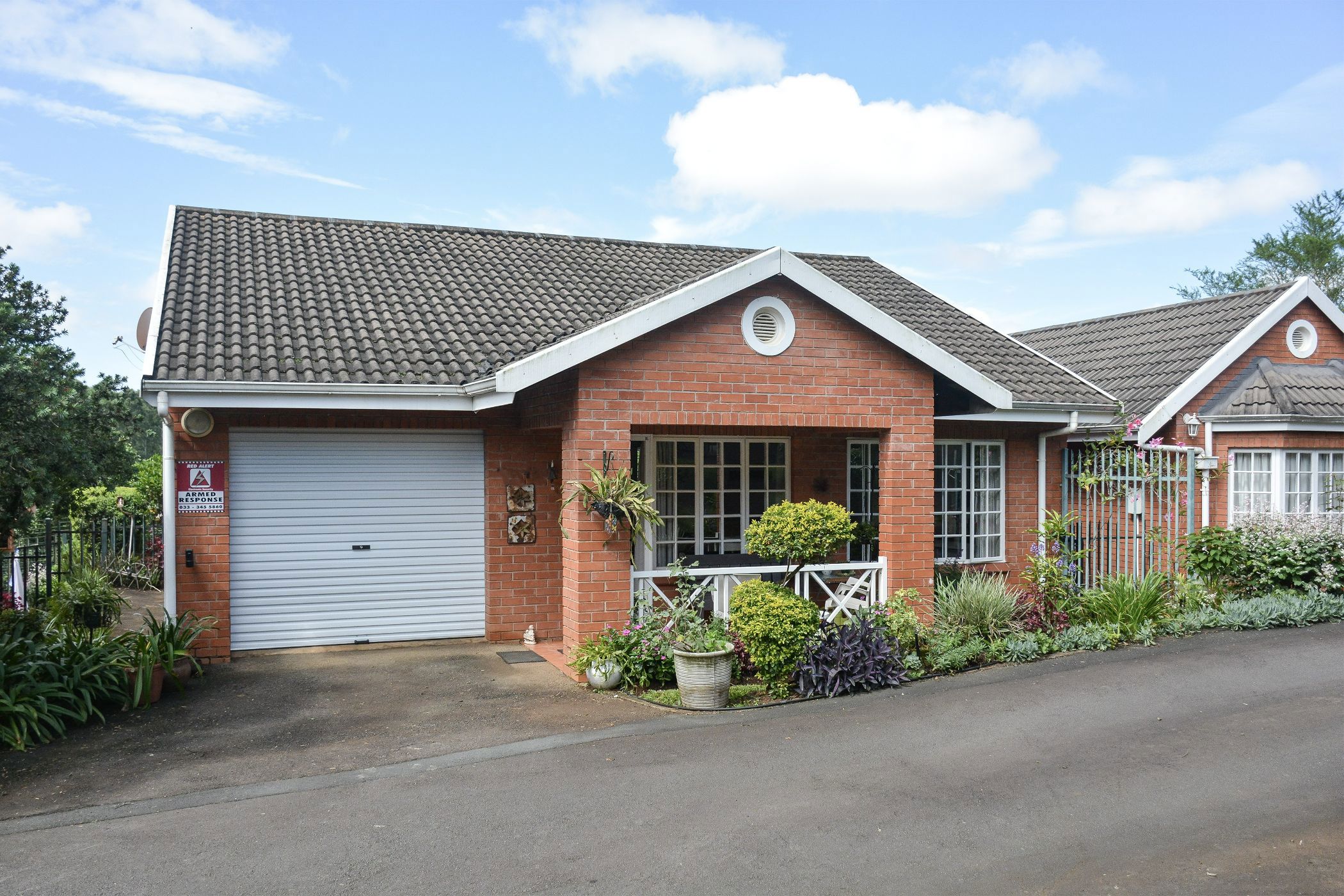 Townhouse for sale in Chase Valley - 1PM1696444