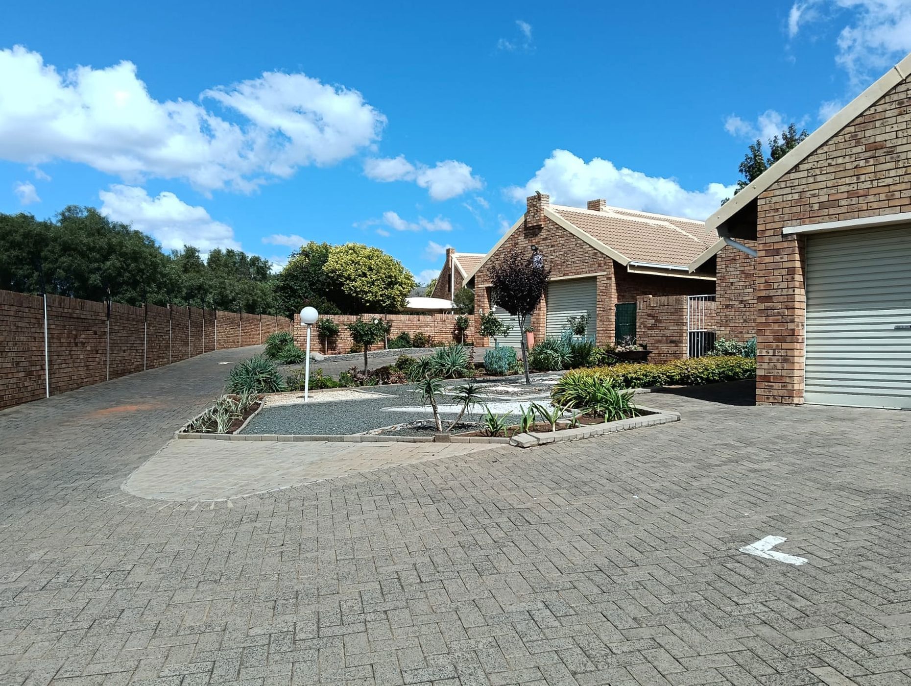 Townhouse let in Langenhovenpark - 1BX1697339