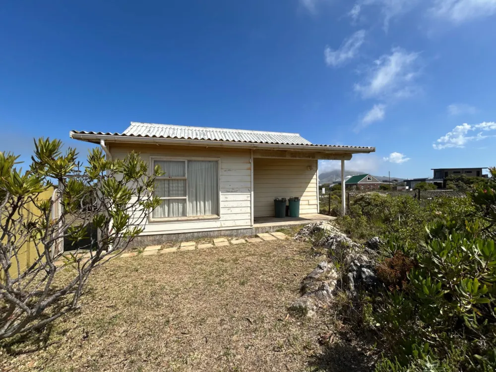 House let in Bettys Bay - KN1696770 House let in Bettys Bay - KN1696770