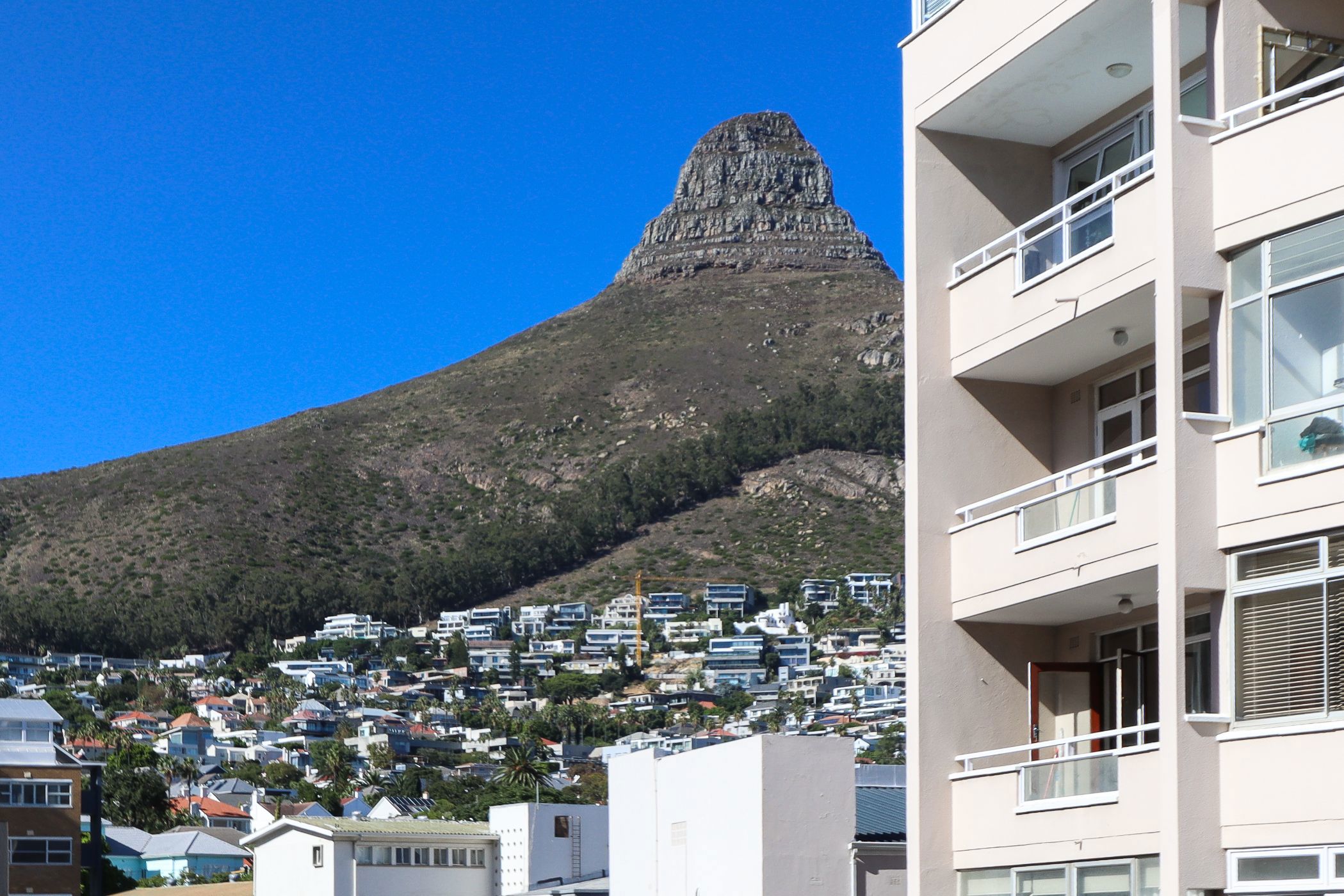 Studio apartment sold in Sea Point - AS1697630