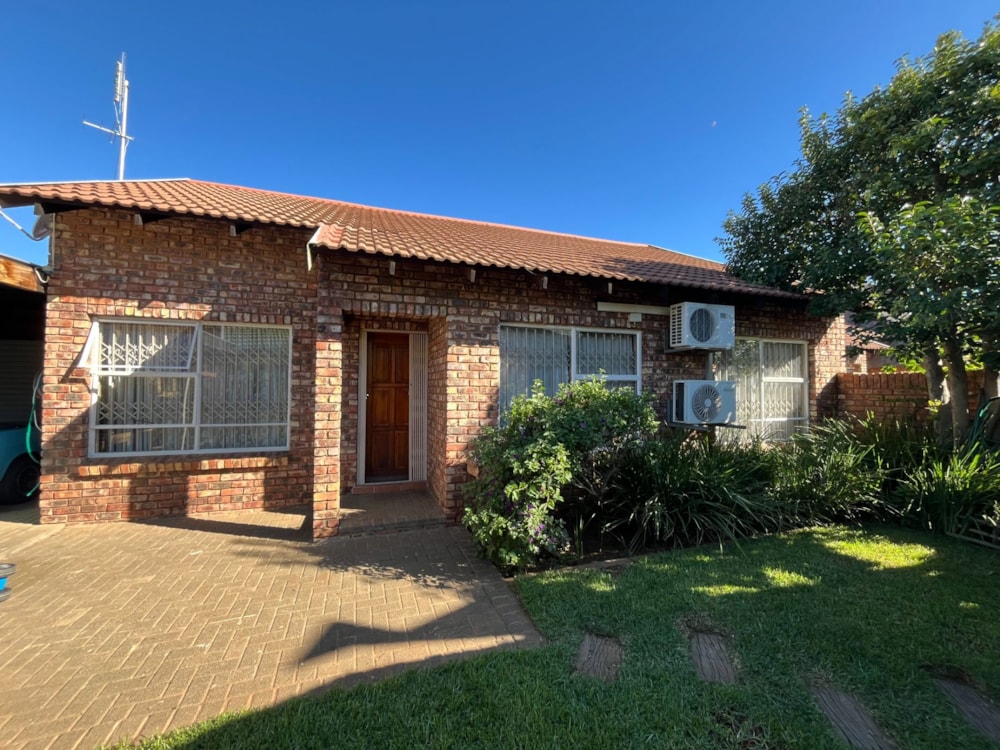 Townhouse for sale in Langenhovenpark - 1BX1716825