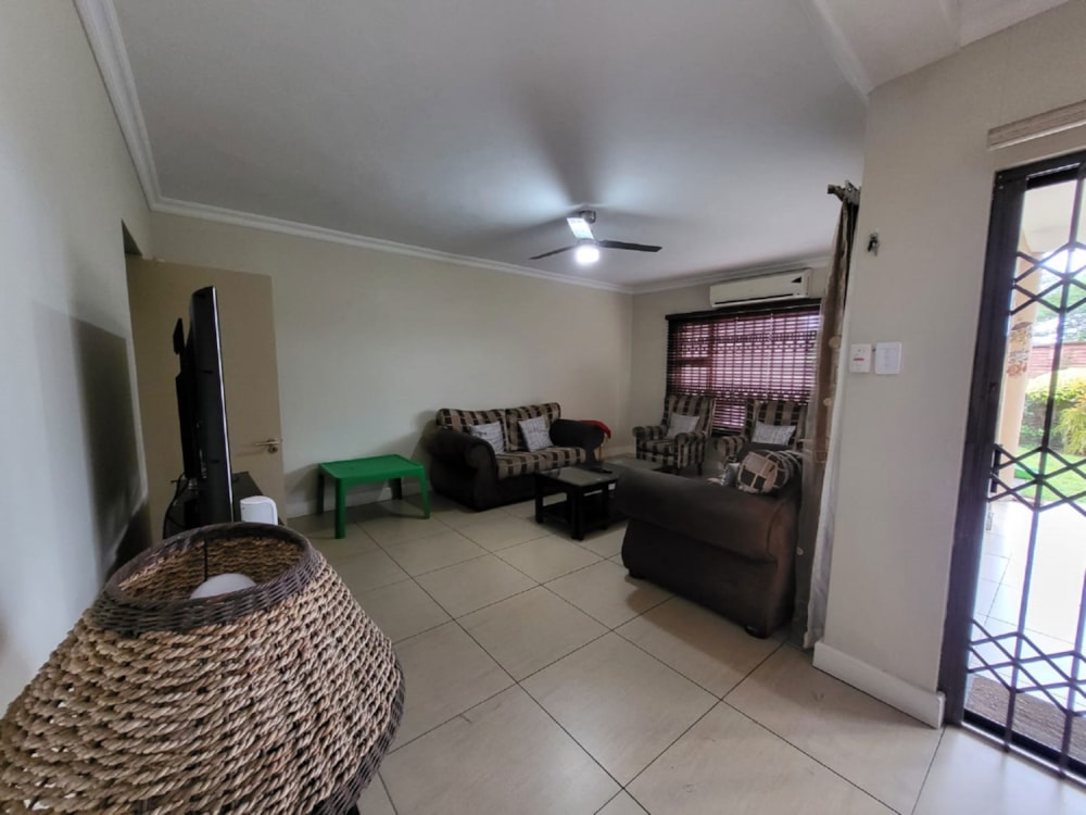 Double-storey apartment let in Veldenvlei - 1RY1696700 Double-storey apartment let in Veldenvlei - 1RY1696700