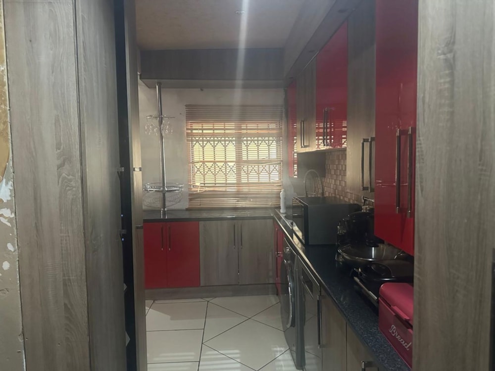 House for sale in Grasslands - 1BX1698624