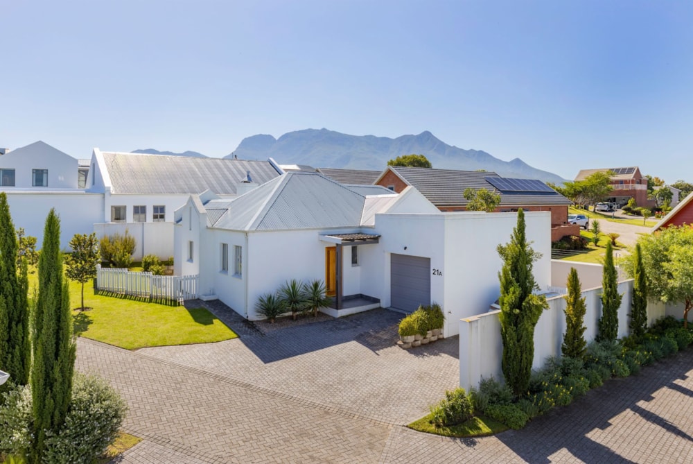 Security estate home sold in Mont Fleur Mountain Estate - GEO1696590 Security estate home sold in Mont Fleur Mountain Estate - GEO1696590