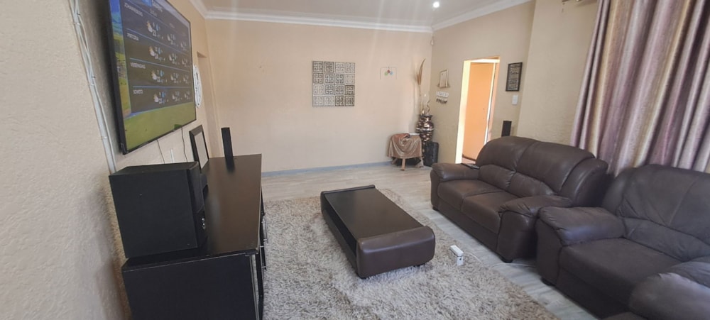 House for sale in Carters Glen - 1KJ1698891