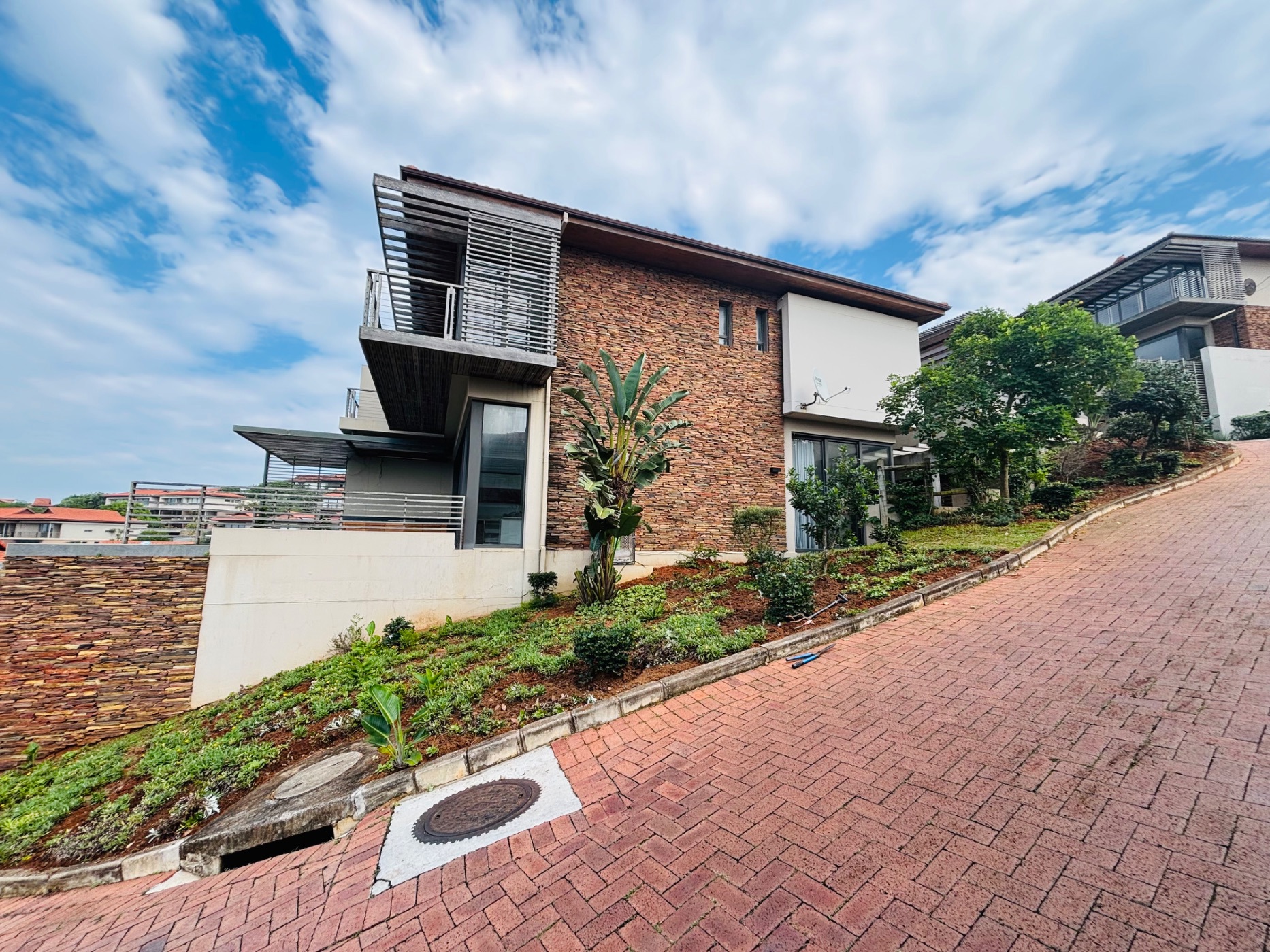Townhouse let in Zimbali Estate - 1BD1695424