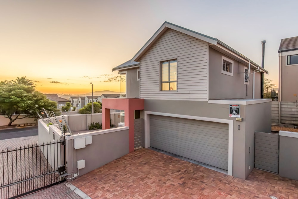 House sold in Protea Heights - 1BC1696830