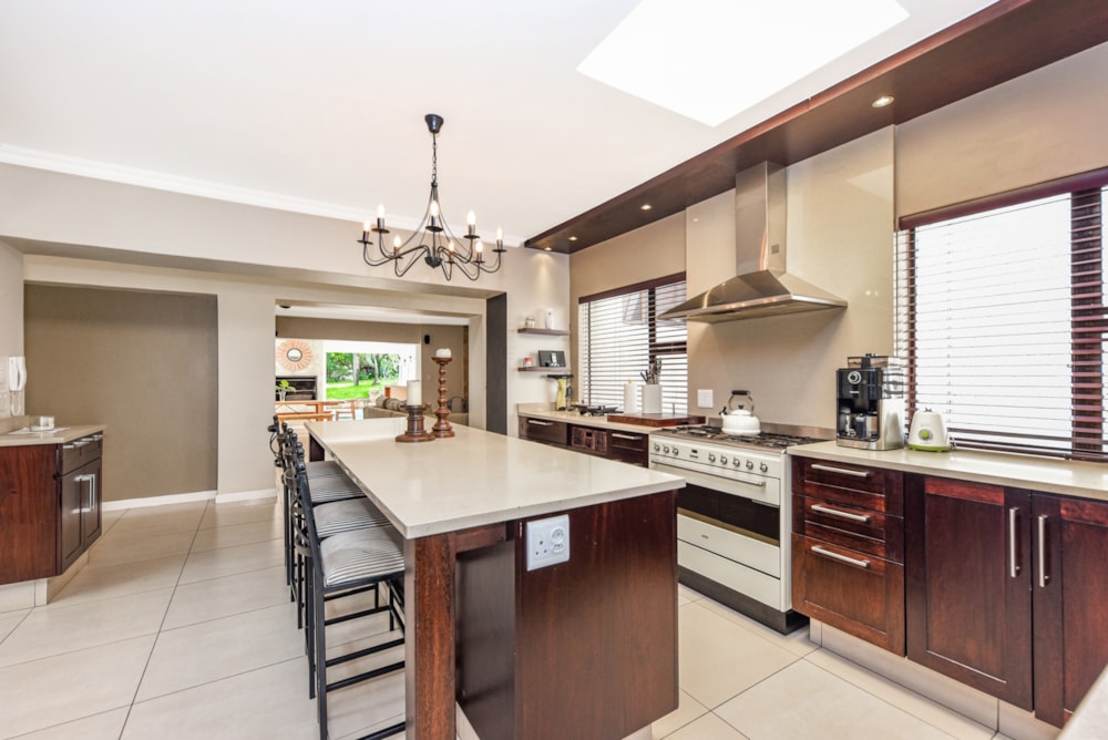 House for sale in Fourways Gardens - FW1697310 House for sale in Fourways Gardens - FW1697310