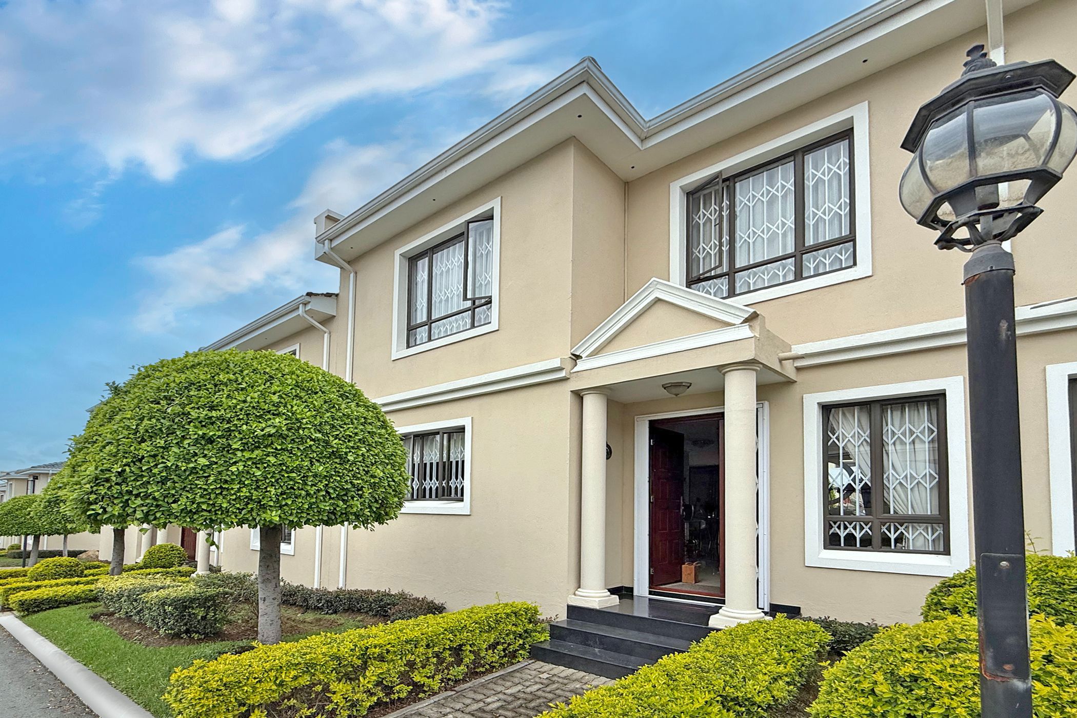 Townhouse sold in Carlswald - MR1697552