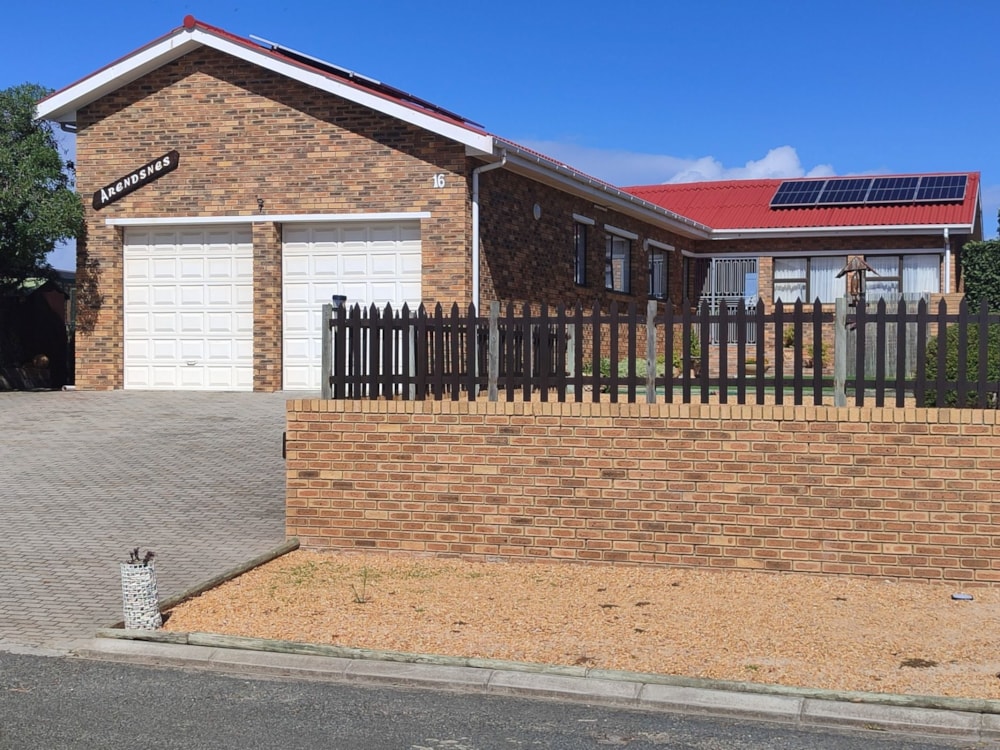 House for sale in Kleinbaai - 1SW1697859 House for sale in Kleinbaai - 1SW1697859