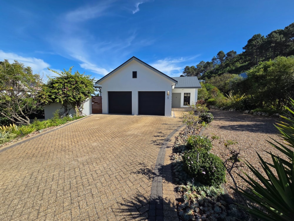 House let in Hemel-en-Aarde Estate - ONL1692394 House let in Hemel-en-Aarde Estate - ONL1692394