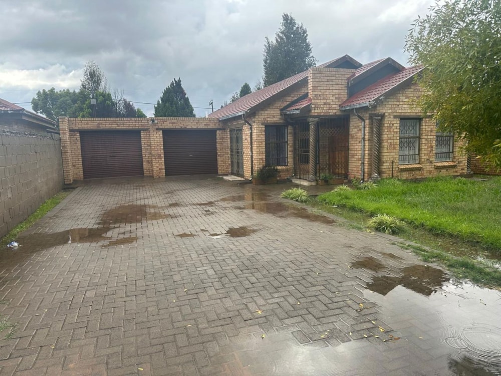 House for sale in Mandela View - 1BX1698633