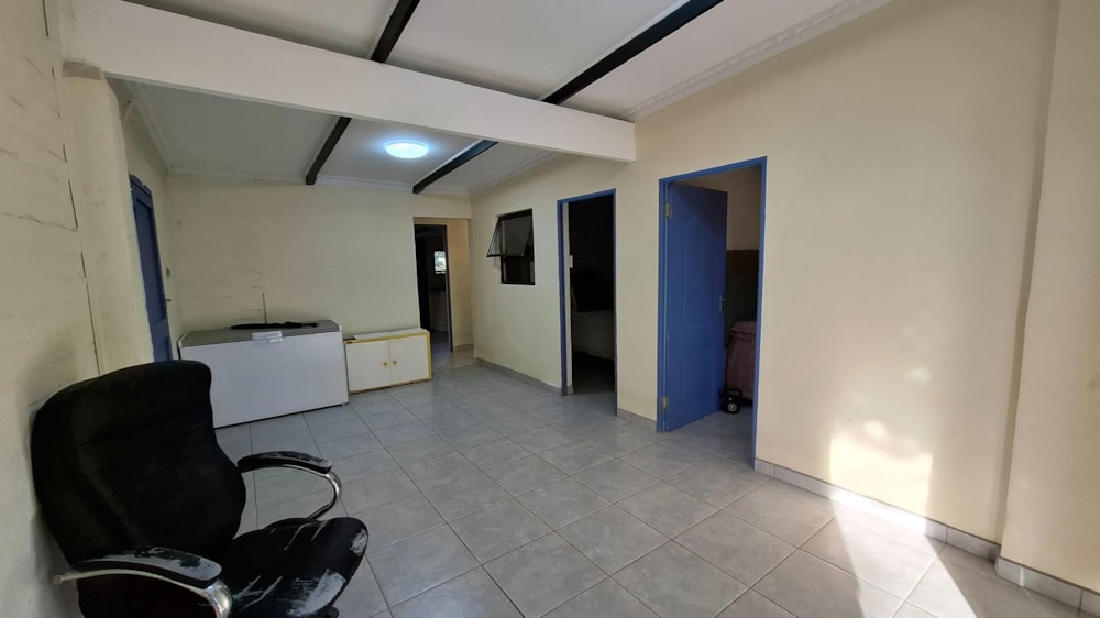 House let in East Bank - 1PF1697896 House let in East Bank - 1PF1697896