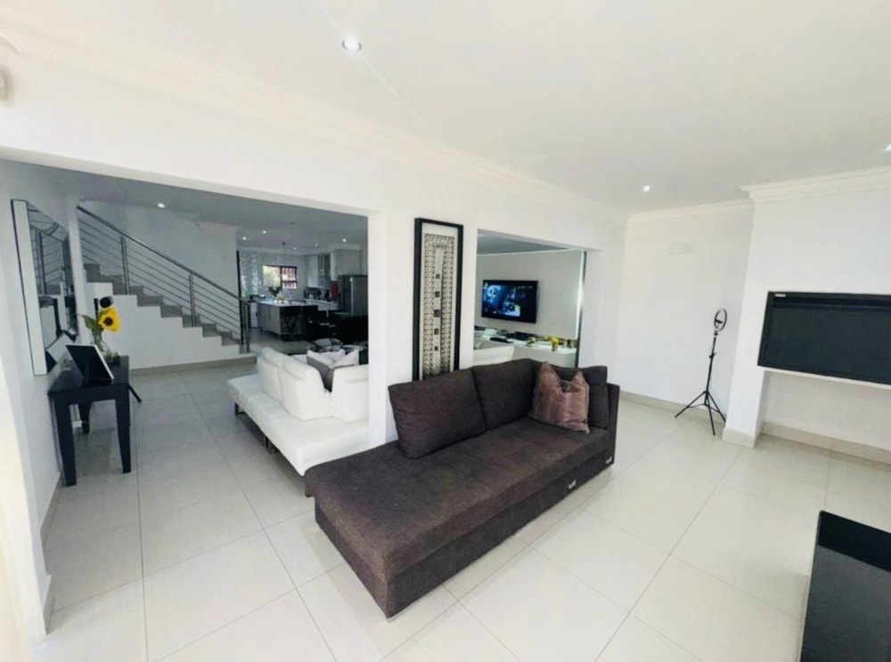 Townhouse for sale in Heuwelsig, Bloemfontein - 1BX1696947