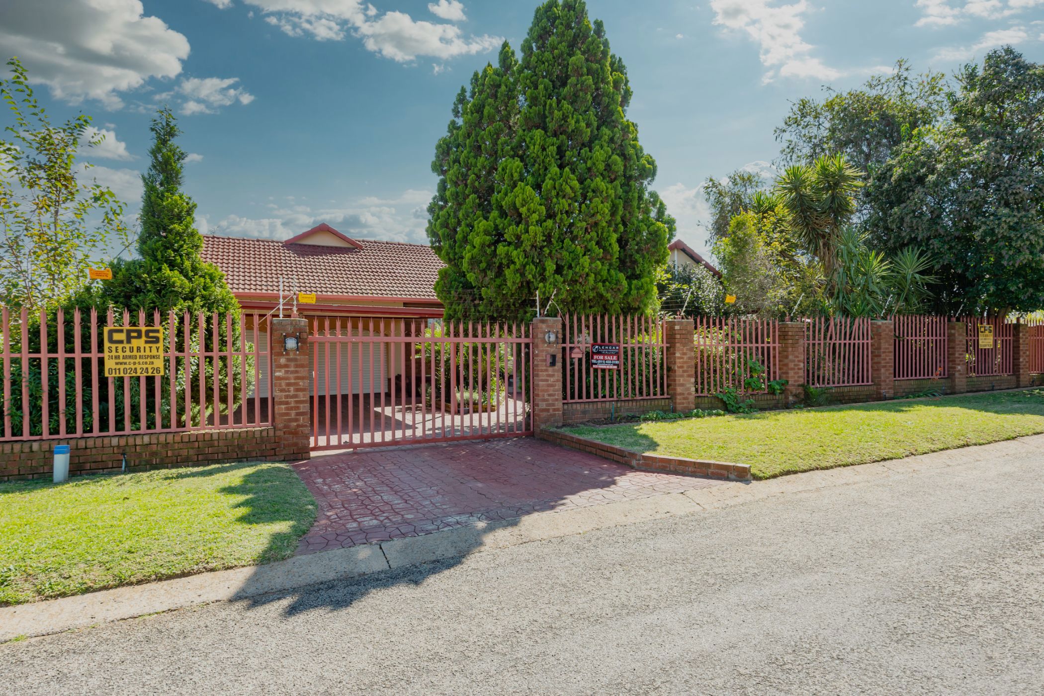 House sold in Brackendowns - 1GV1695314