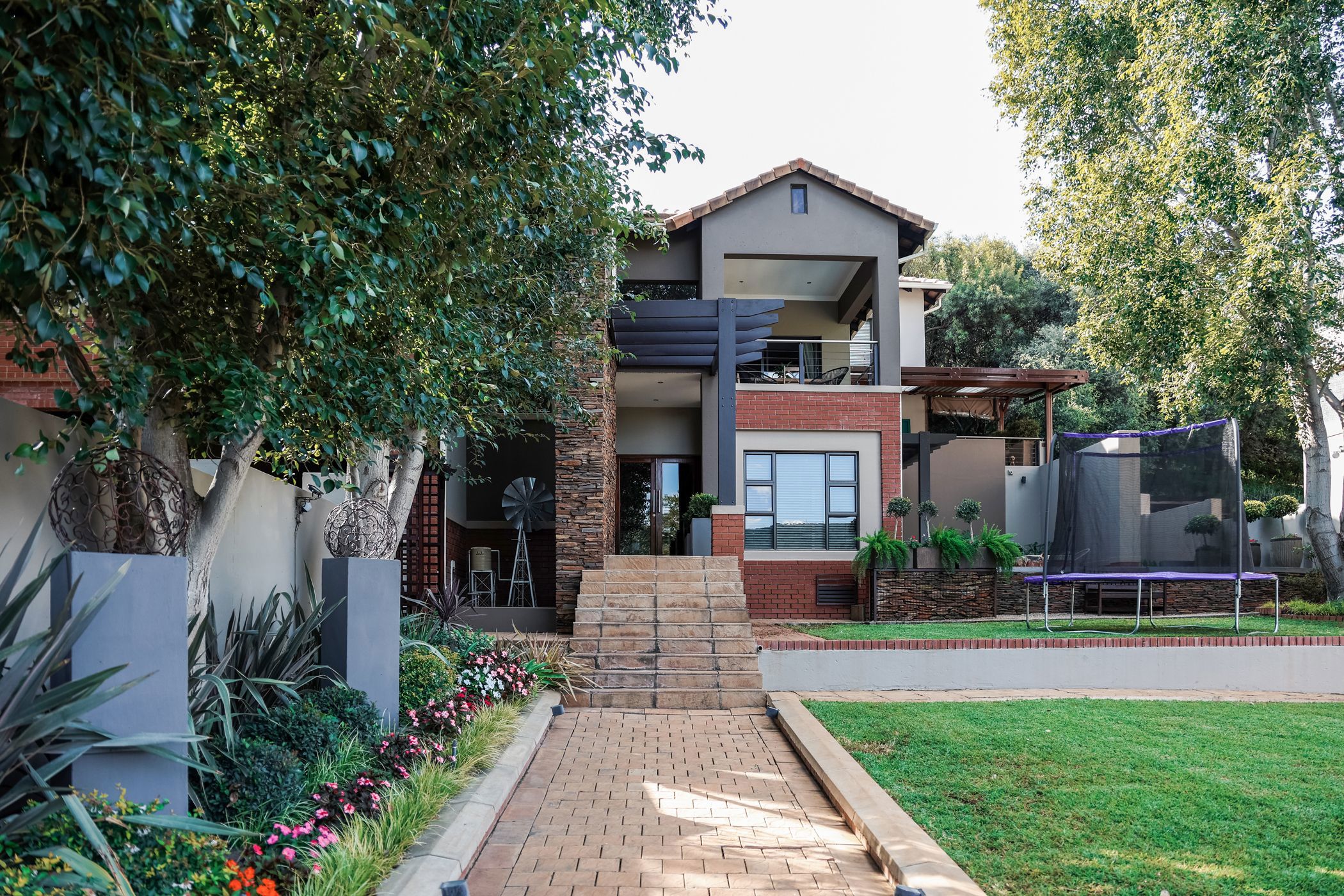 Security estate home for sale in Xanadu - 1HR1706042