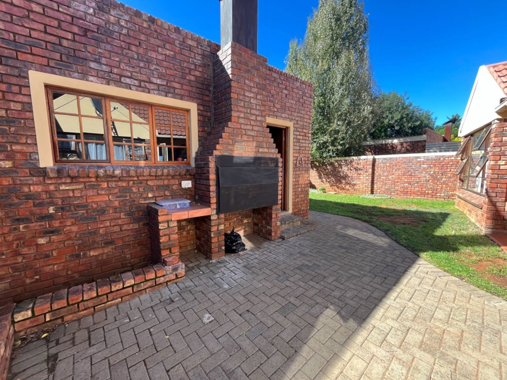 Townhouse for sale in Langenhovenpark - 1BX1683004 Townhouse for sale in Langenhovenpark - 1BX1683004