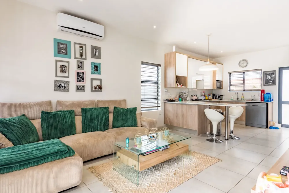 Townhouse let in Homes Haven - 1KR1696467 Townhouse let in Homes Haven - 1KR1696467