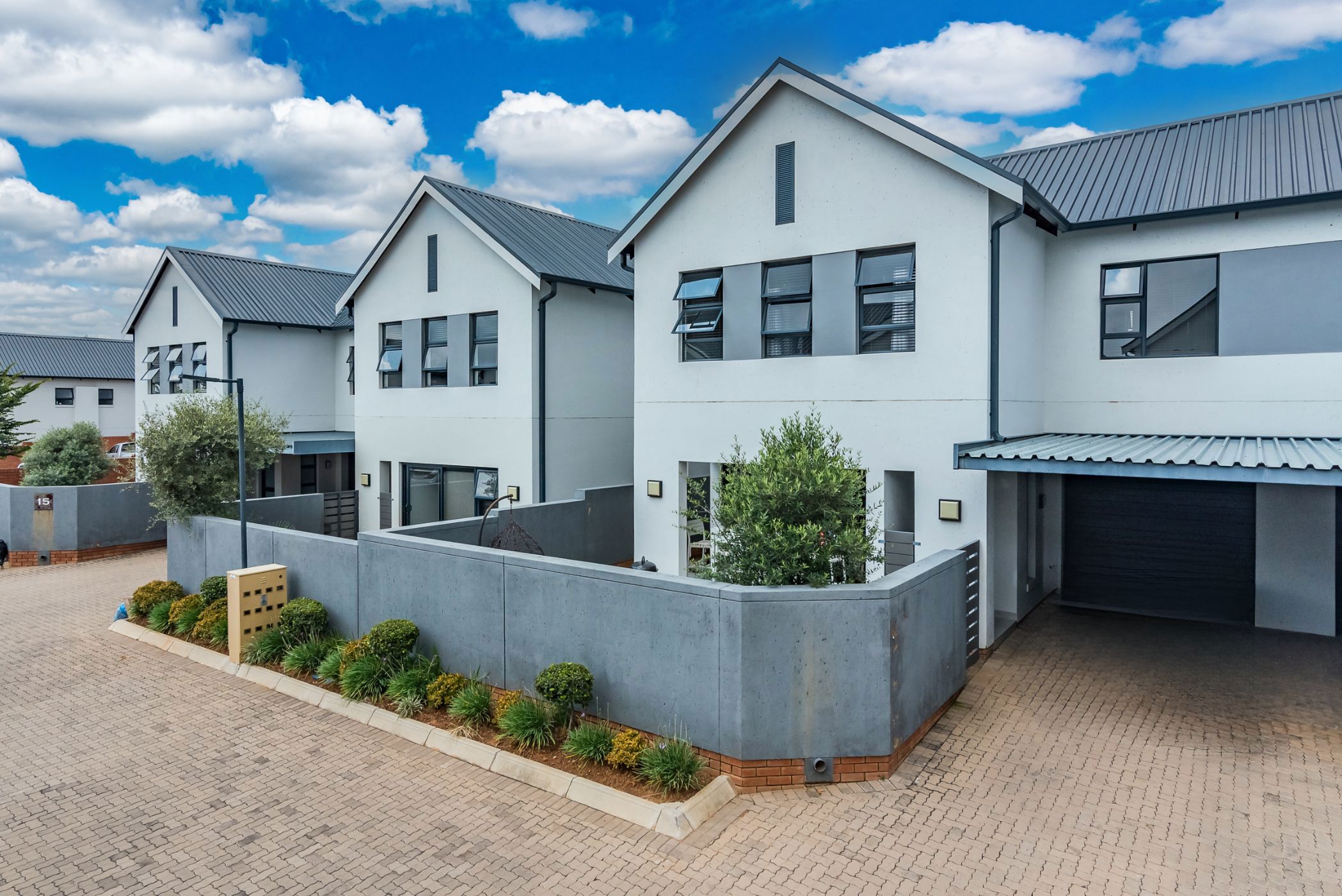 Townhouse let in Homes Haven - 1KR1696214