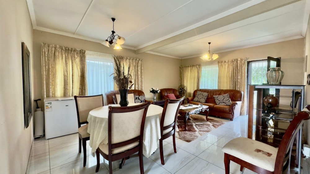 House for sale in Carrington Heights - 1DA1696914 House for sale in Carrington Heights - 1DA1696914