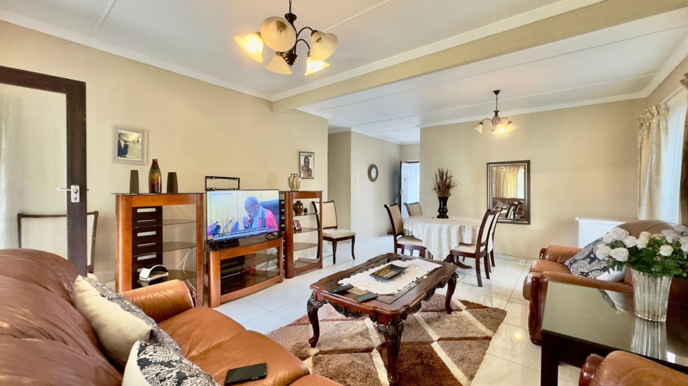 House for sale in Carrington Heights - 1DA1696914 House for sale in Carrington Heights - 1DA1696914