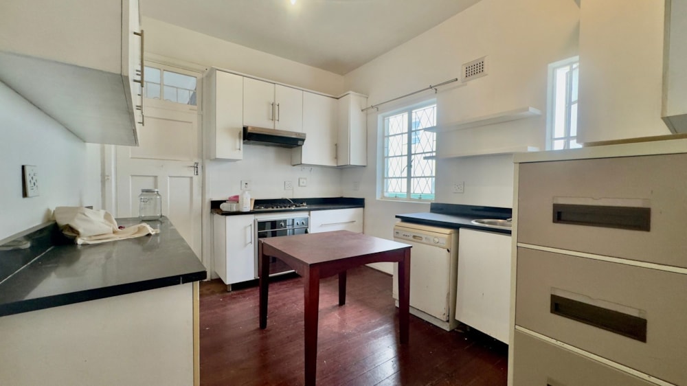 Apartment sold in Morningside, Durban - 1DA1697892 Apartment sold in Morningside, Durban - 1DA1697892