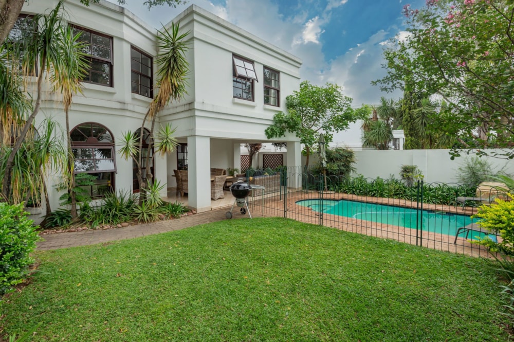 Double-storey cluster let in Bryanston - JBL1697798 Double-storey cluster let in Bryanston - JBL1697798