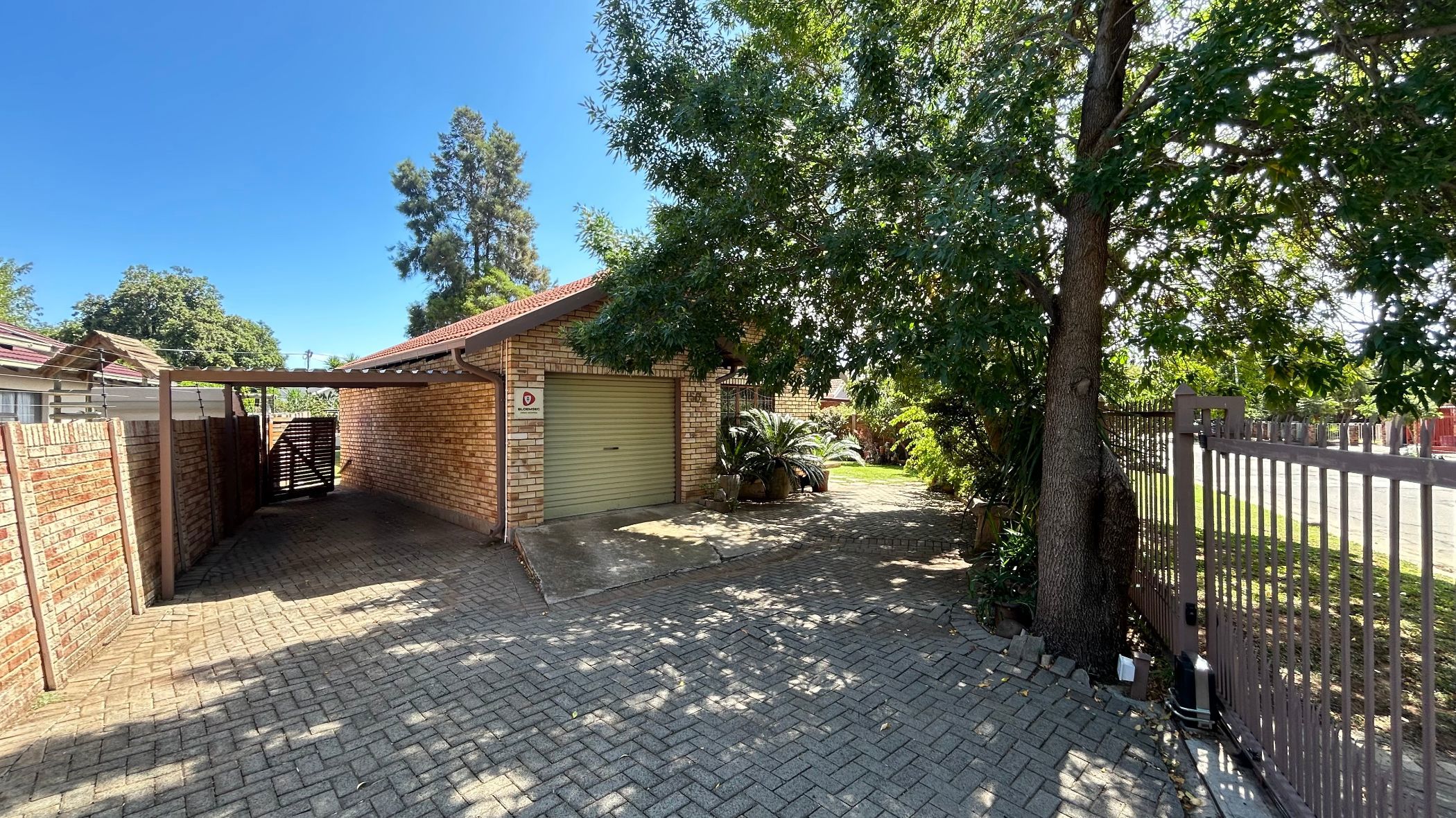 House for sale in Pellissier - 1BX1696307