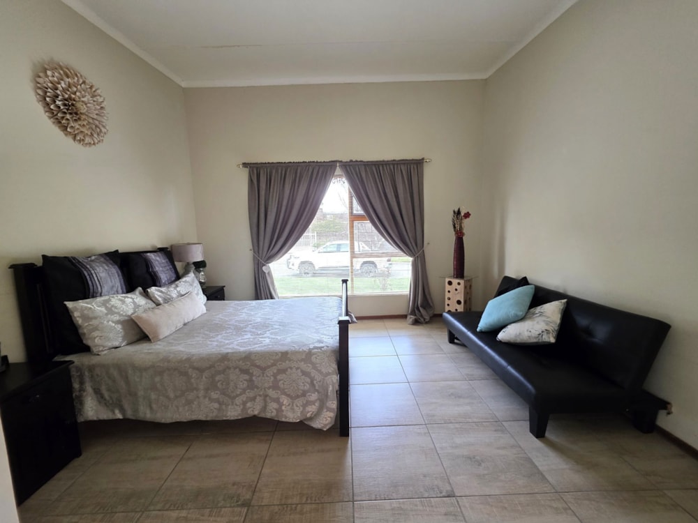 House sold in Cradock - 1KK1698517 House sold in Cradock - 1KK1698517
