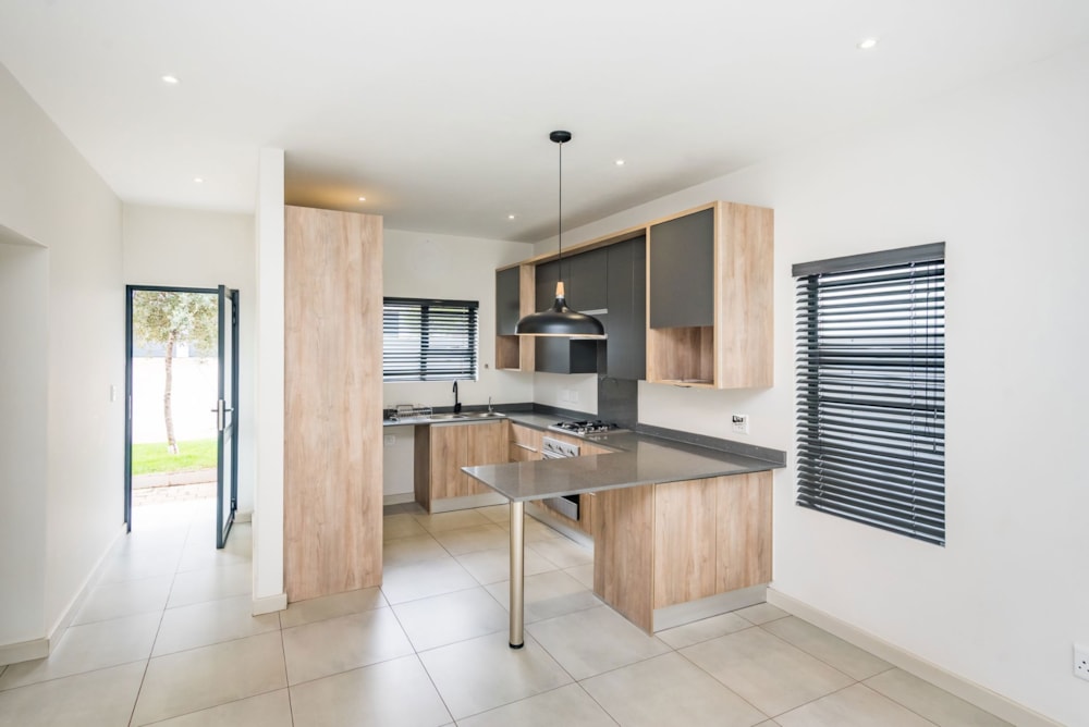 House let in Homes Haven - 1KR1696184 House let in Homes Haven - 1KR1696184