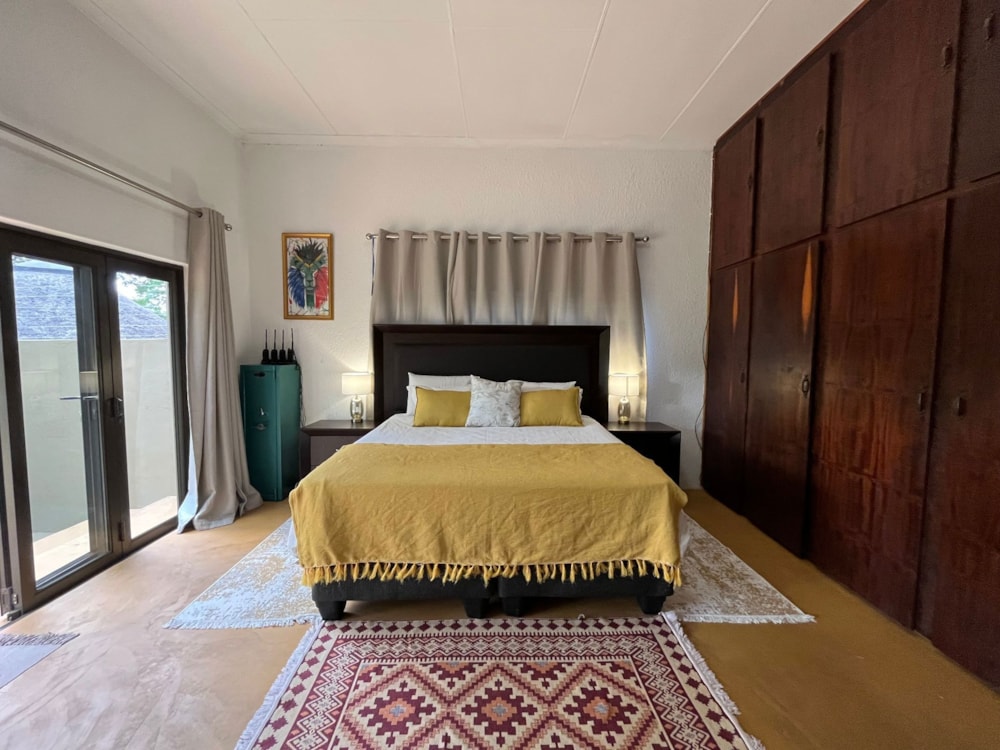 Game lodge for sale in Grietjie - 1HS1696309 Game lodge for sale in Grietjie - 1HS1696309