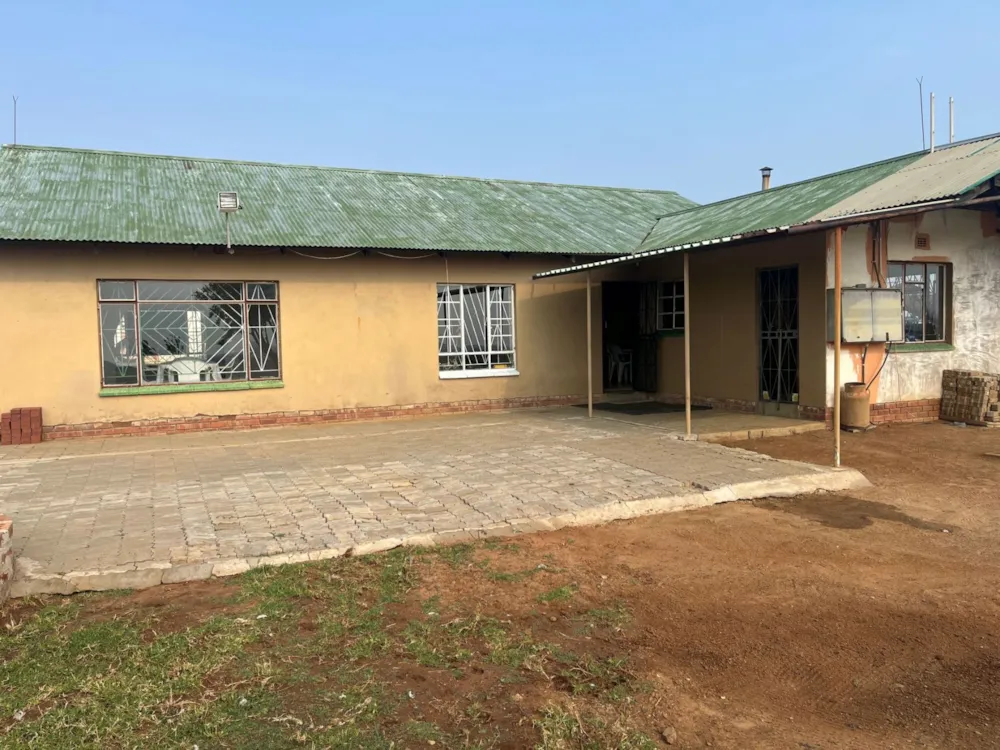 Mixed use farm sold in Bloemhof, North West Province - 1KJ1696577 Mixed use farm sold in Bloemhof, North West Province - 1KJ1696577
