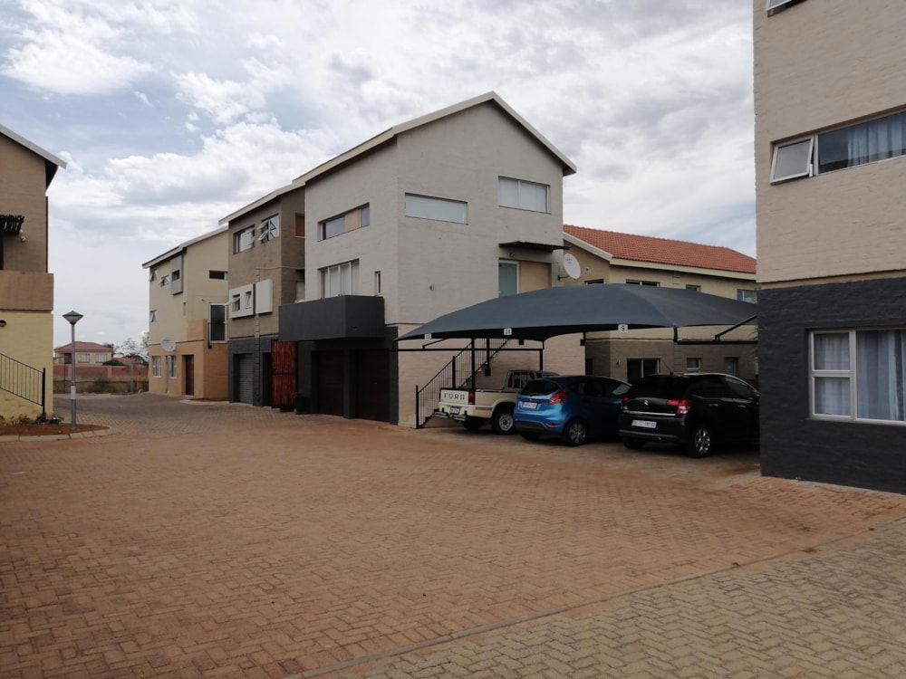 Townhouse for sale in Serela View - 1PS1684215