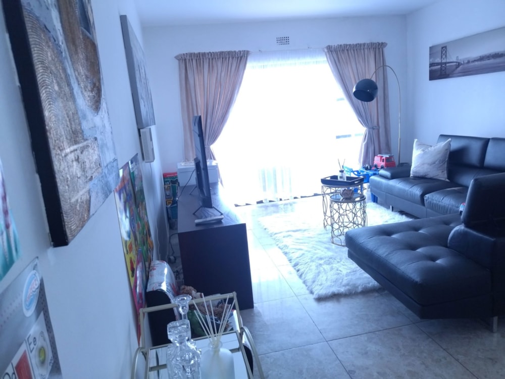 Townhouse for sale in Sonneveld - 1BJ1697161 Townhouse for sale in Sonneveld - 1BJ1697161