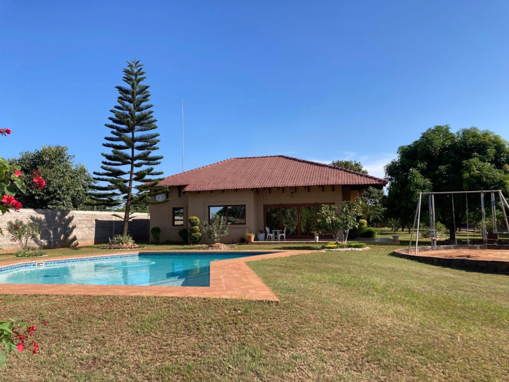 House for sale in Matola, Mozambique - 3MQ1564799