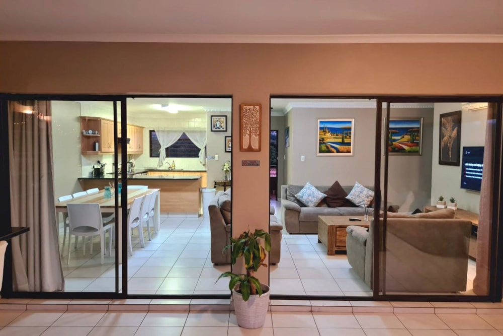 Apartment for sale in St Michaels on Sea - 1PX1600600 Apartment for sale in St Michaels on Sea - 1PX1600600