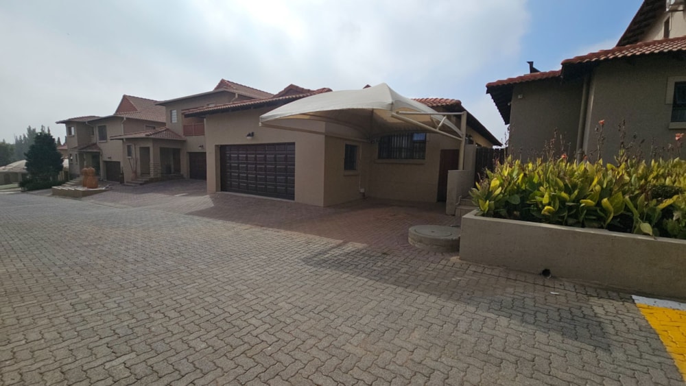 Townhouse for sale in Risiville - 1VT1693612 Townhouse for sale in Risiville - 1VT1693612