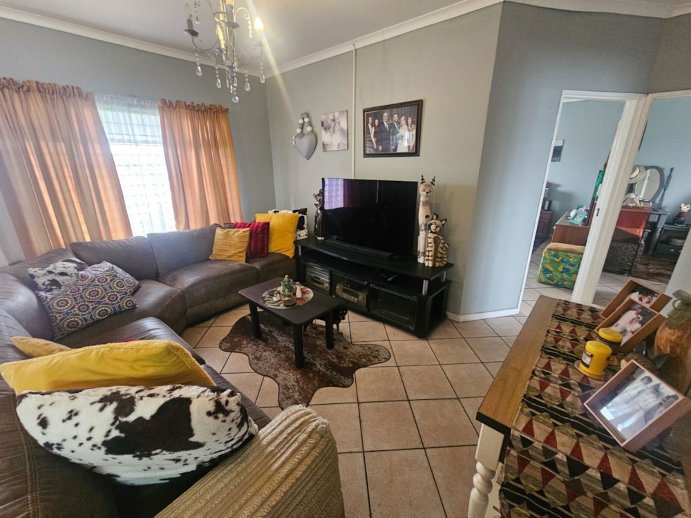 Smallholding let in Hartbeespoort Rural - 1HR1697971 Smallholding let in Hartbeespoort Rural - 1HR1697971