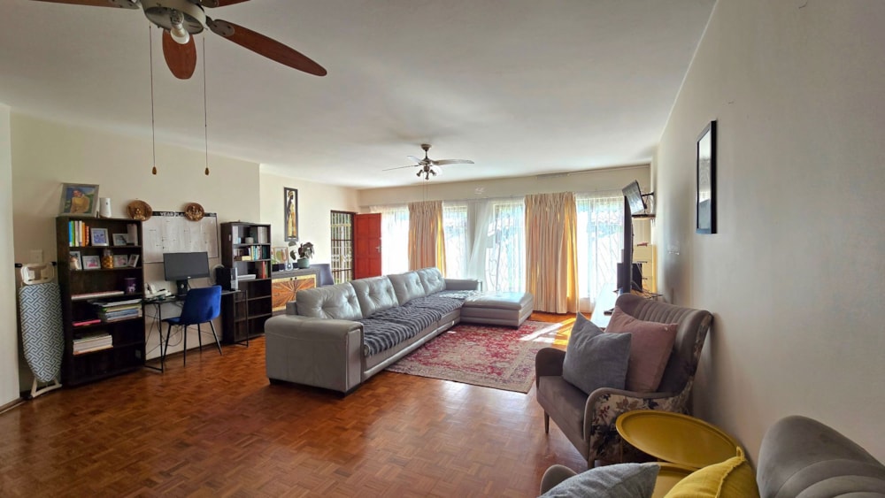 Apartment sold in Uvongo - 1PX1633682 Apartment sold in Uvongo - 1PX1633682