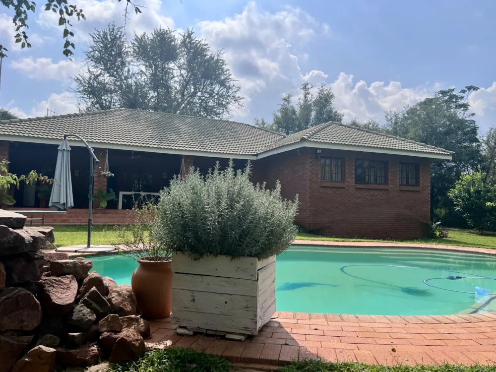 House let in Notwane, Botswana - 3BO1734536
