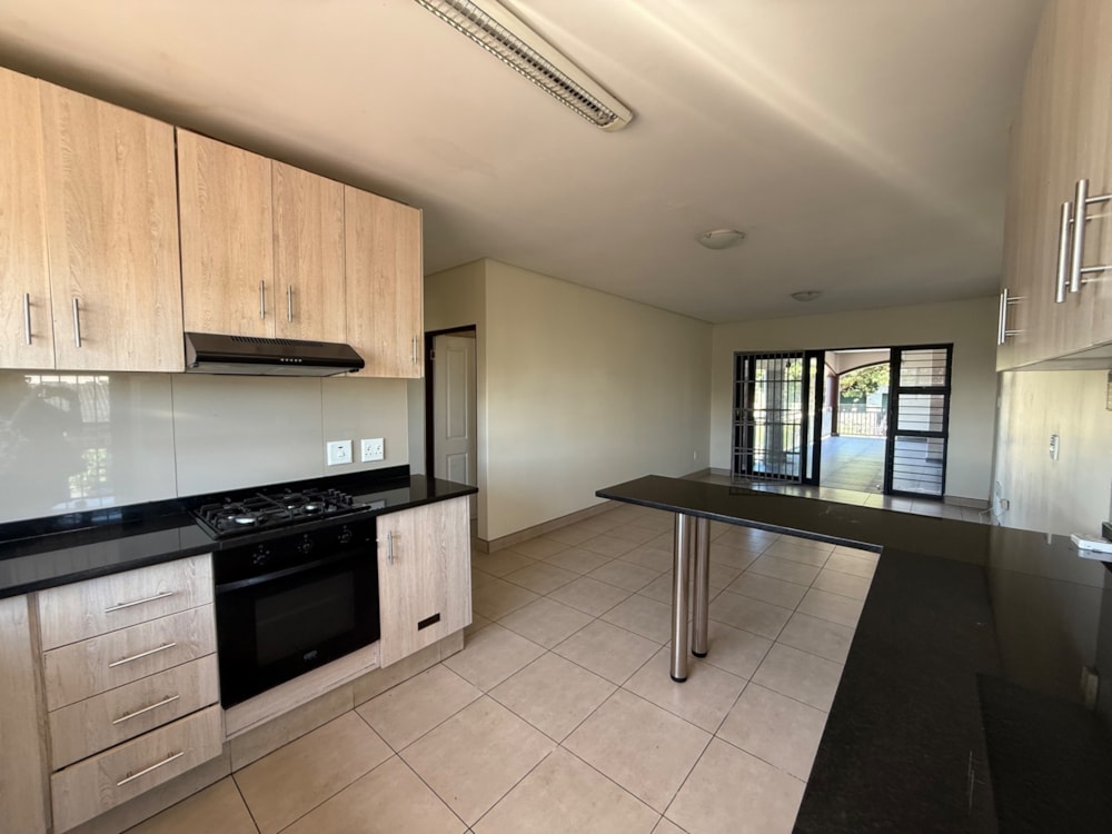 House let in Effingham Heights - 1ND1699022 House let in Effingham Heights - 1ND1699022