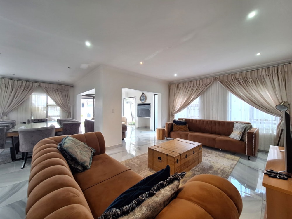 Security estate home for sale in Willow Acres - PT1698870 Security estate home for sale in Willow Acres - PT1698870