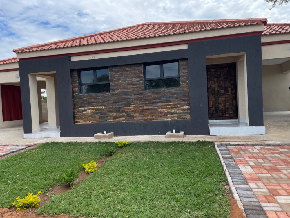 House for sale in Gaborone North, Botswana - 3BO1676182