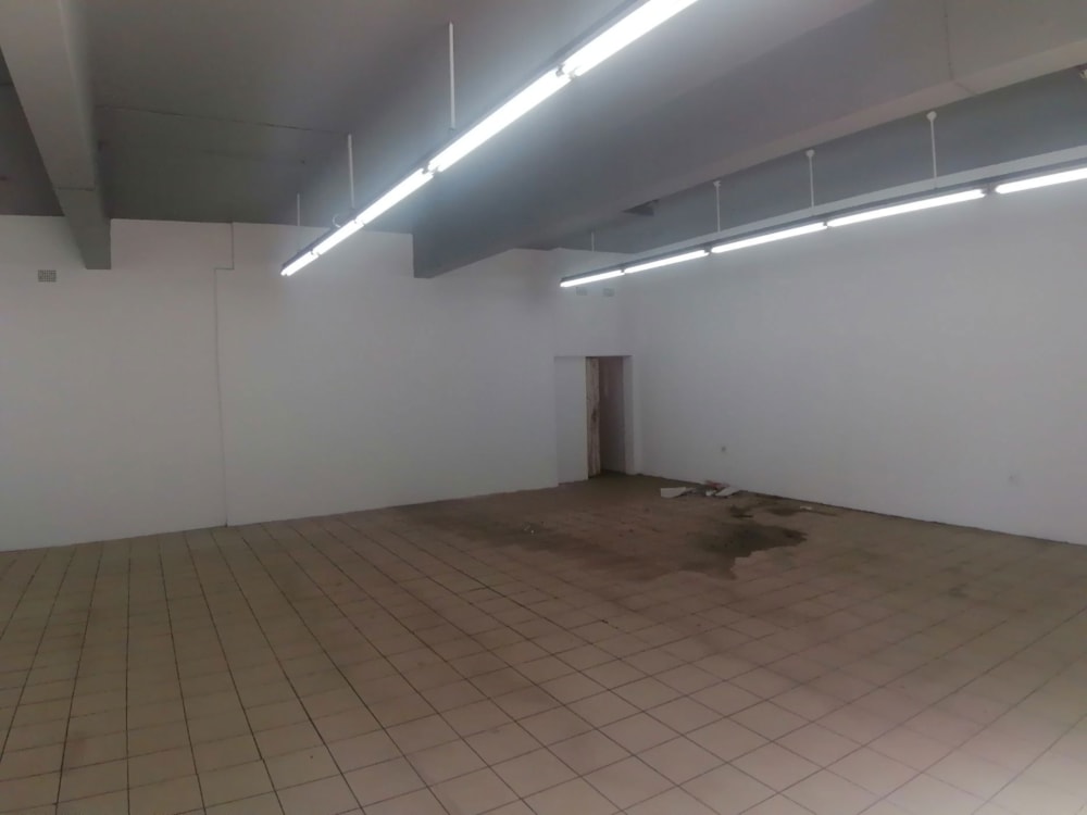 Commercial retail property to rent in New Redruth - 1GV1724061 Commercial retail property to rent in New Redruth - 1GV1724061