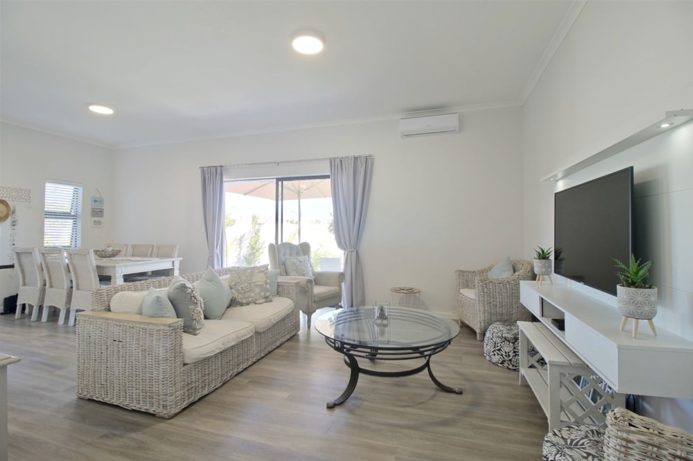 House for sale in Burgundy Estate - 1PLA1698197 House for sale in Burgundy Estate - 1PLA1698197