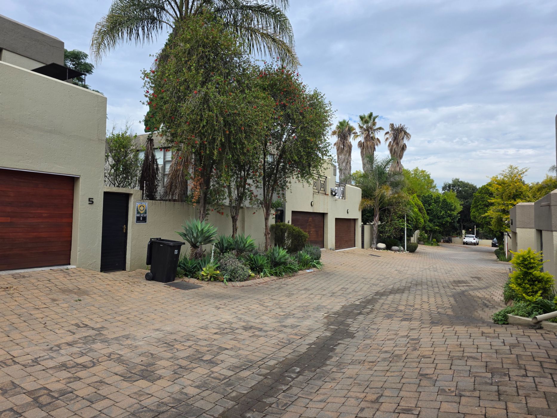 Townhouse let in Craighall - JBL1692975