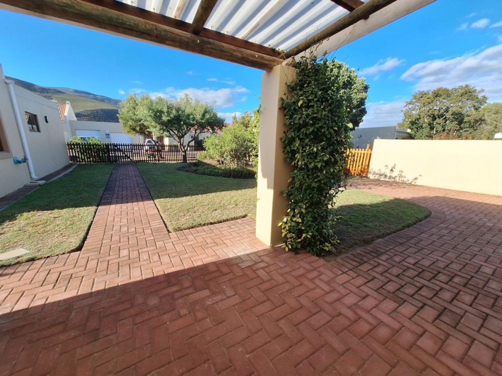 House let in Sandbaai - ONL1694343 House let in Sandbaai - ONL1694343