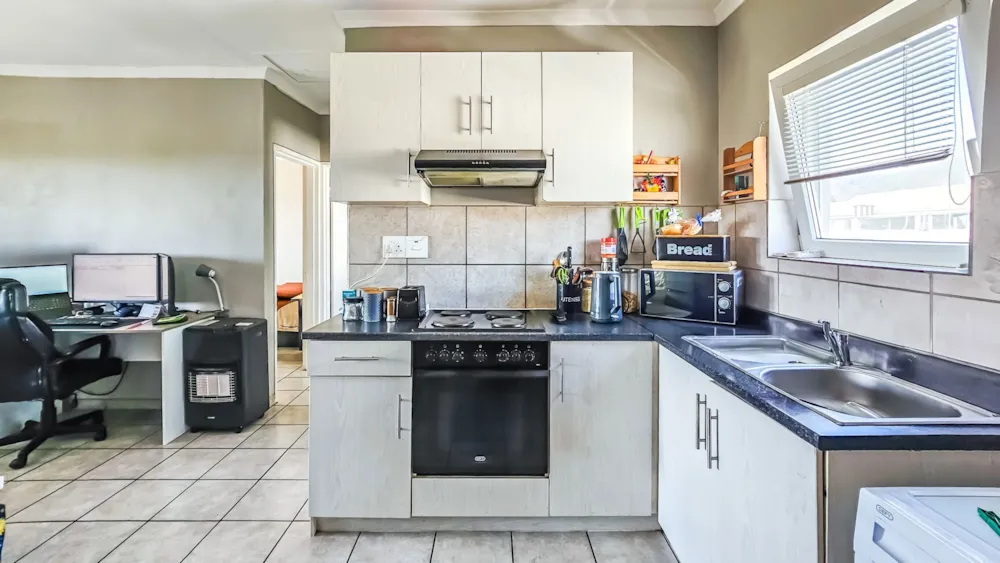 Apartment sold in Klein Drakenstein - TK1695770 Apartment sold in Klein Drakenstein - TK1695770