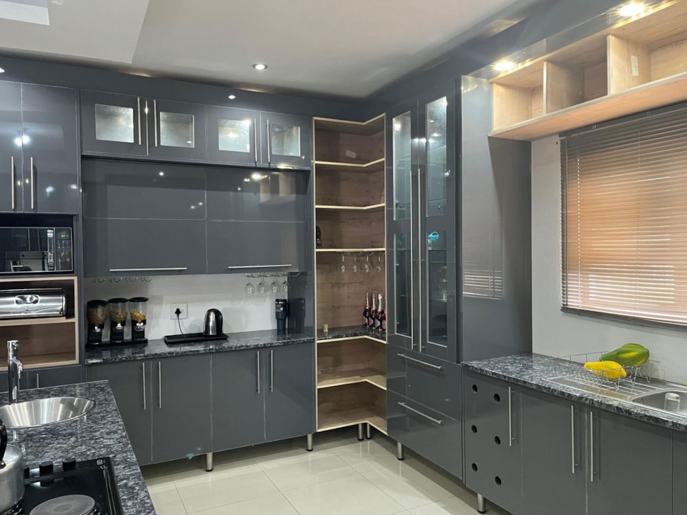 House for sale in Kampersrus - 1HS1695748