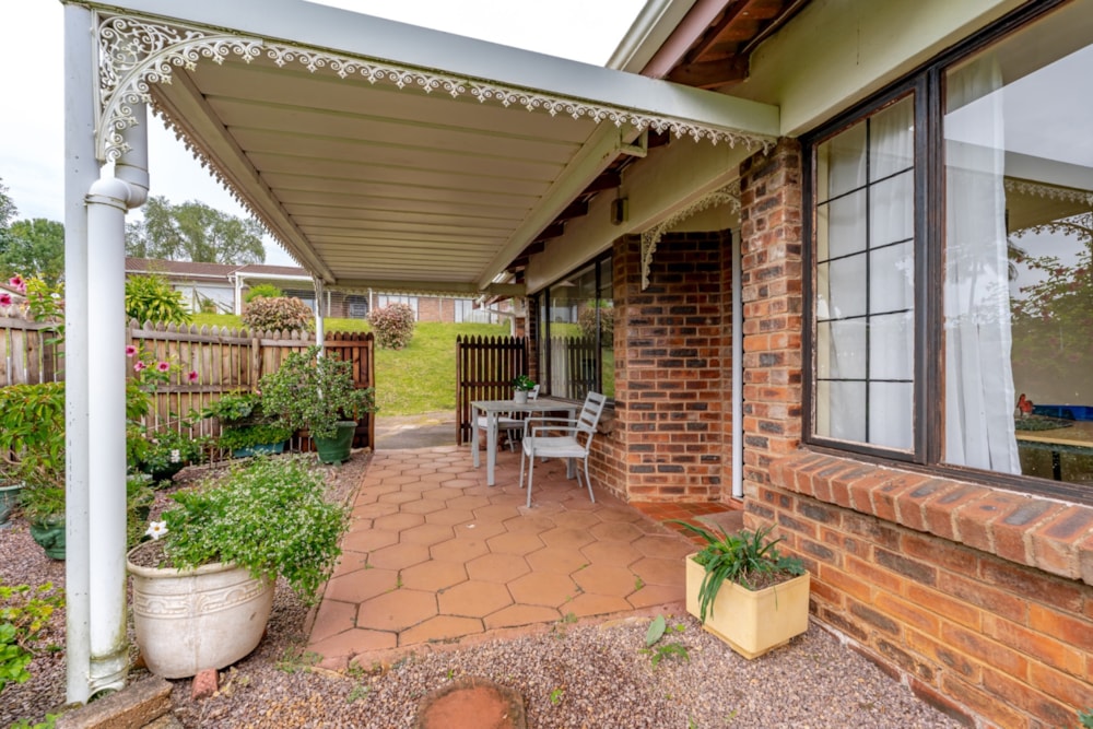 Townhouse for sale in Waterfall, Upper Highway - 1KF1696462